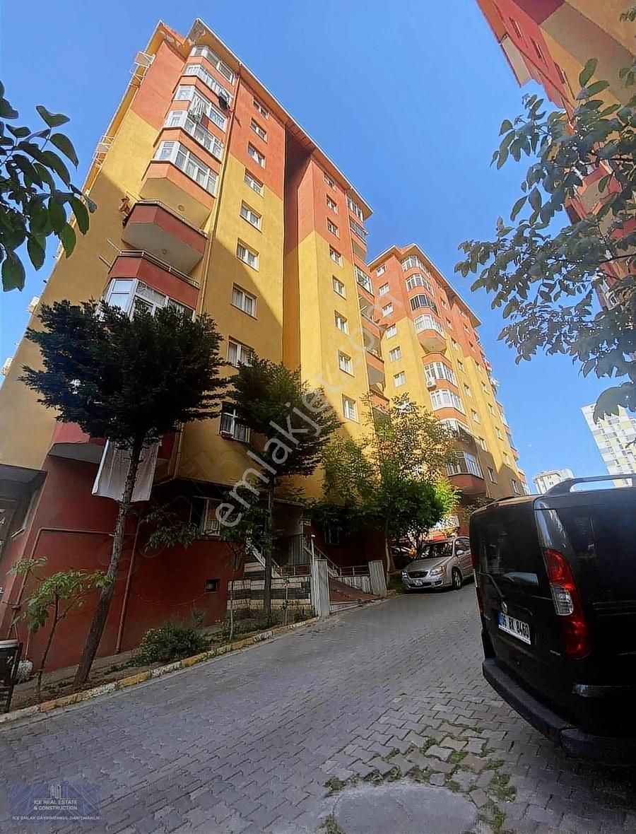 Ümraniye Tatlısu Satılık Daire Şerifali Vural Sitesi İçerisinde Yüksek Katta Satılık 3+1 Daire