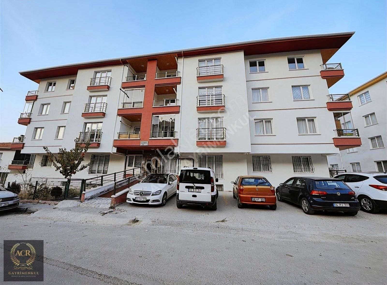 Keçiören Şehit Kubilay Satılık Daire Acr'den Karakeçili Caddesi Yakını Panoramik Manzaralı 3+1 Daire