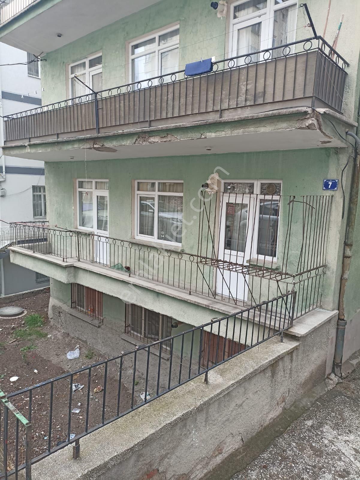 Yenimahalle Karşıyaka Satılık Daire 2+1 Satılık Metro Yanı Boş Daire