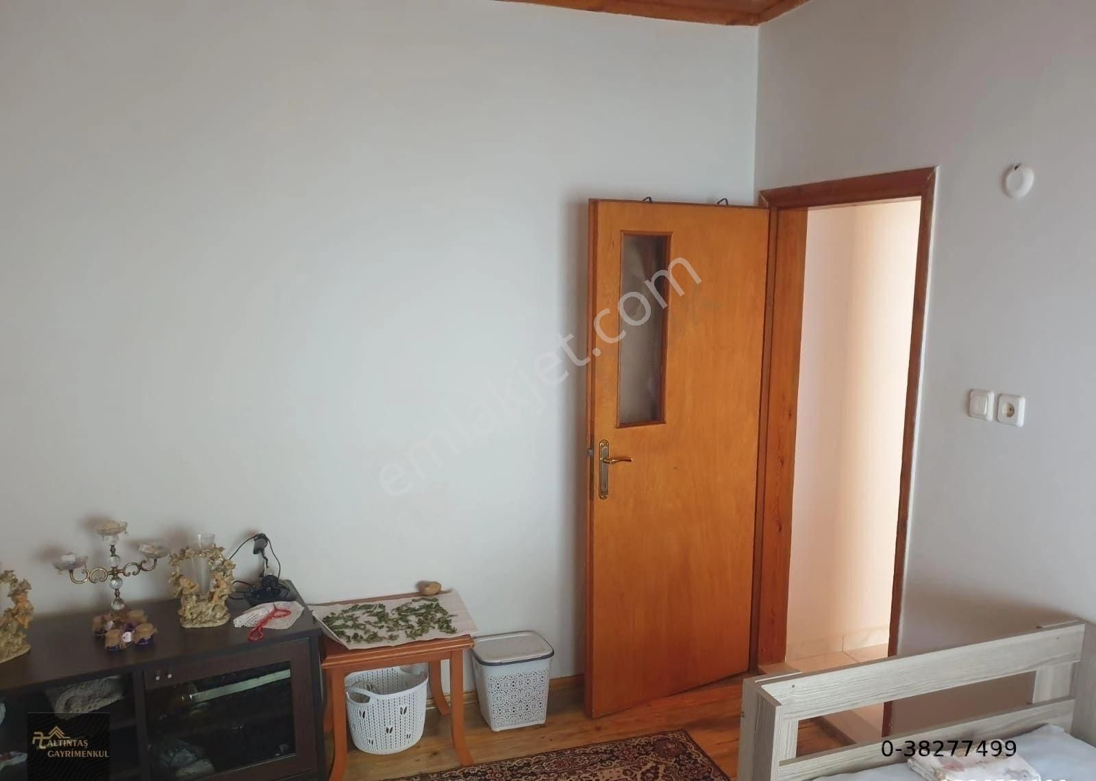 Şehitler Mahallesinde Mükemmel Müstakil Ev - Görsel 3