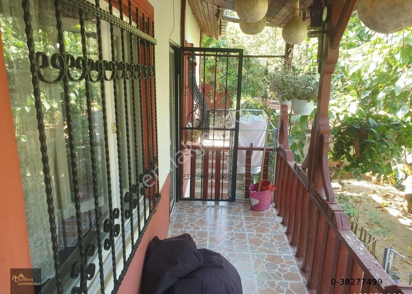 Şehitler Mahallesinde Mükemmel Müstakil Ev - Görsel 10