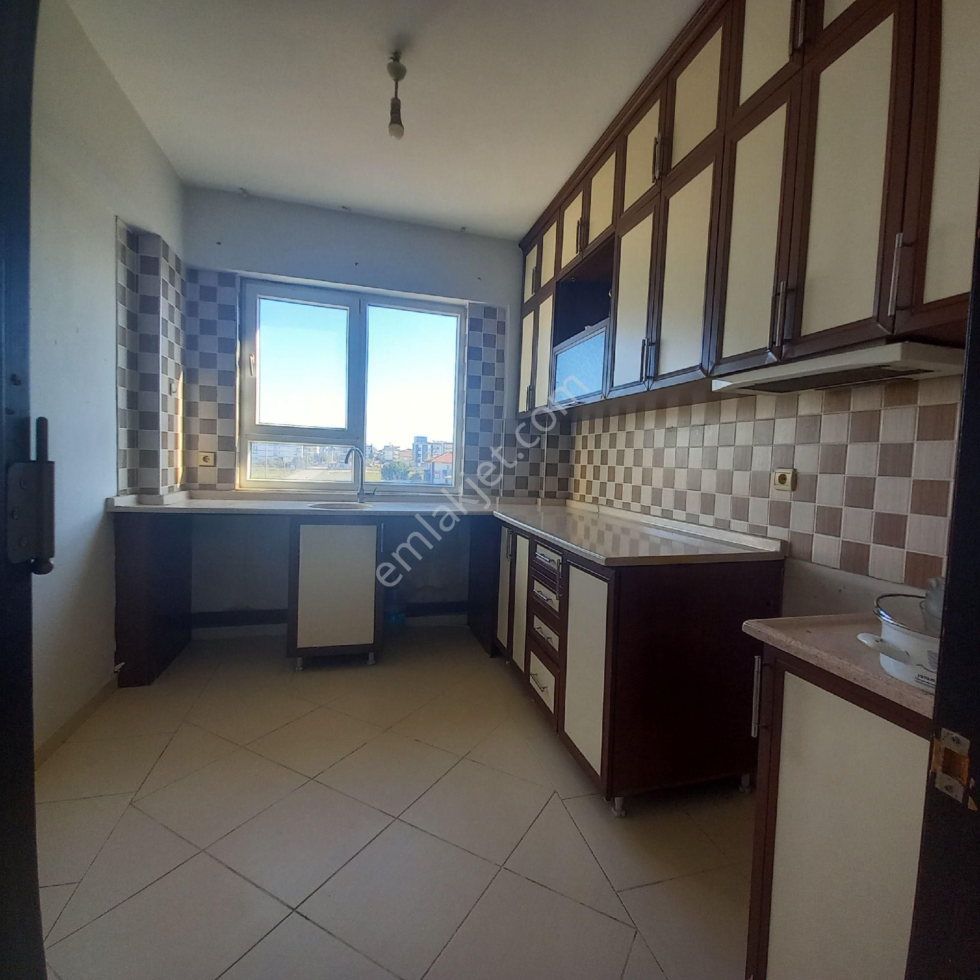 Döşemealtı Yeniköy Kiralık Daire Devlet Hastanesi Yakını 3+1 Kiralık Daire