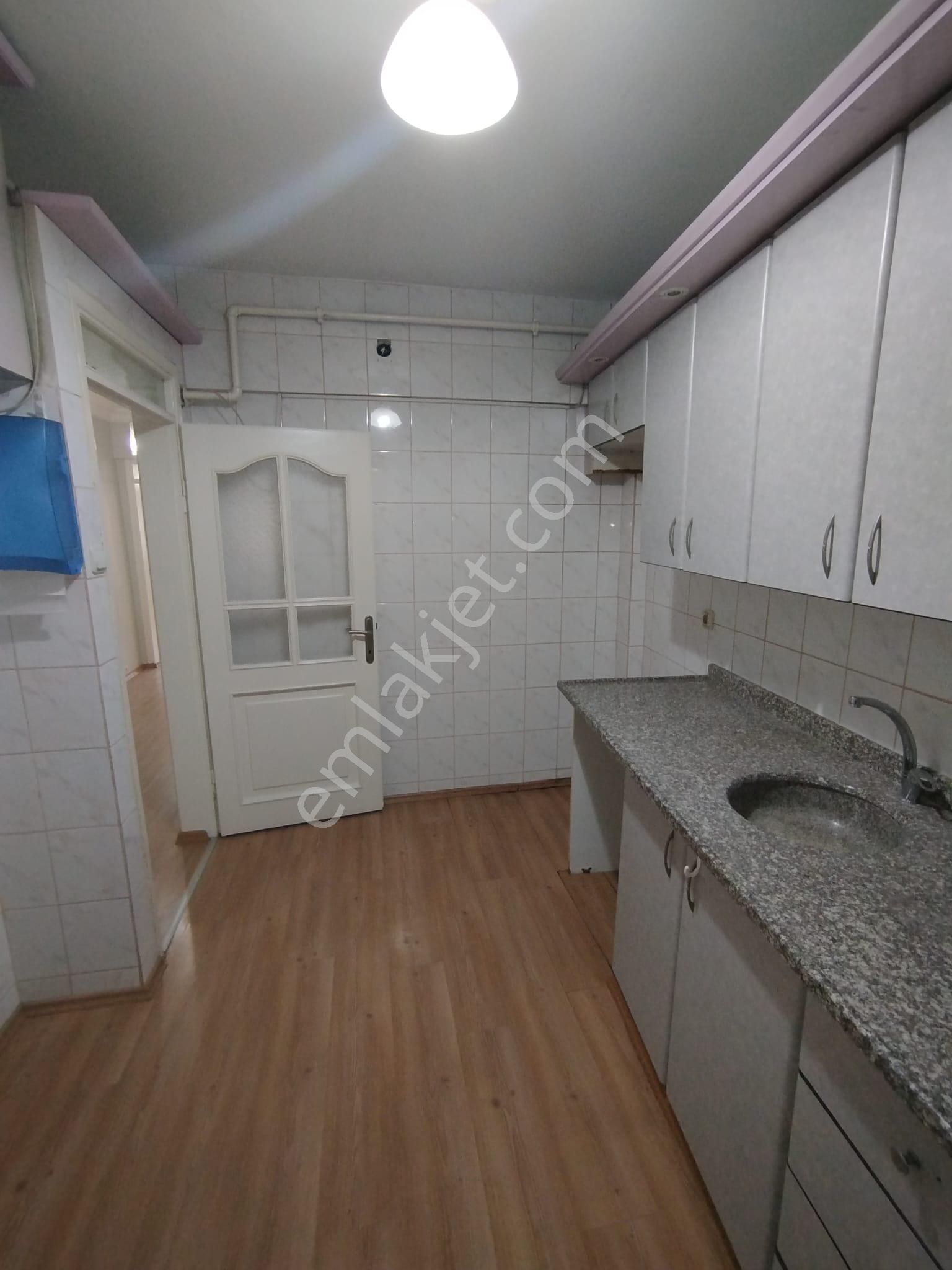 Akhisar İnönü Kiralık Daire Manisa Akhisar Efemden Kiralık 3+1 Belediye Yakını Daire !!!