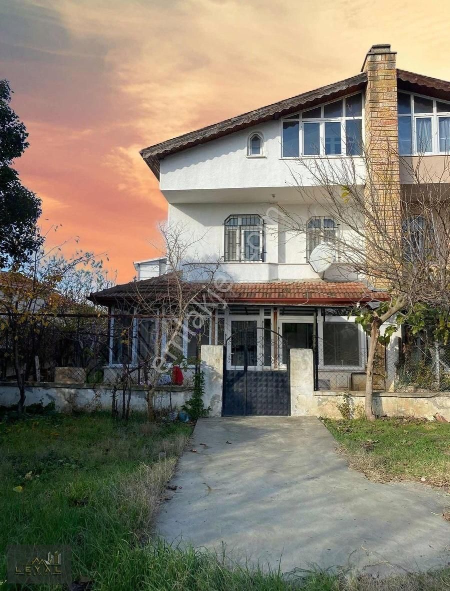 Marmaraereğlisi Yeniçiftlik Satılık Villa ꧁leyalgrup'dan Bu Fiyata Yok! Arsa Fiyatına Bahçeli Yazlıkmı?