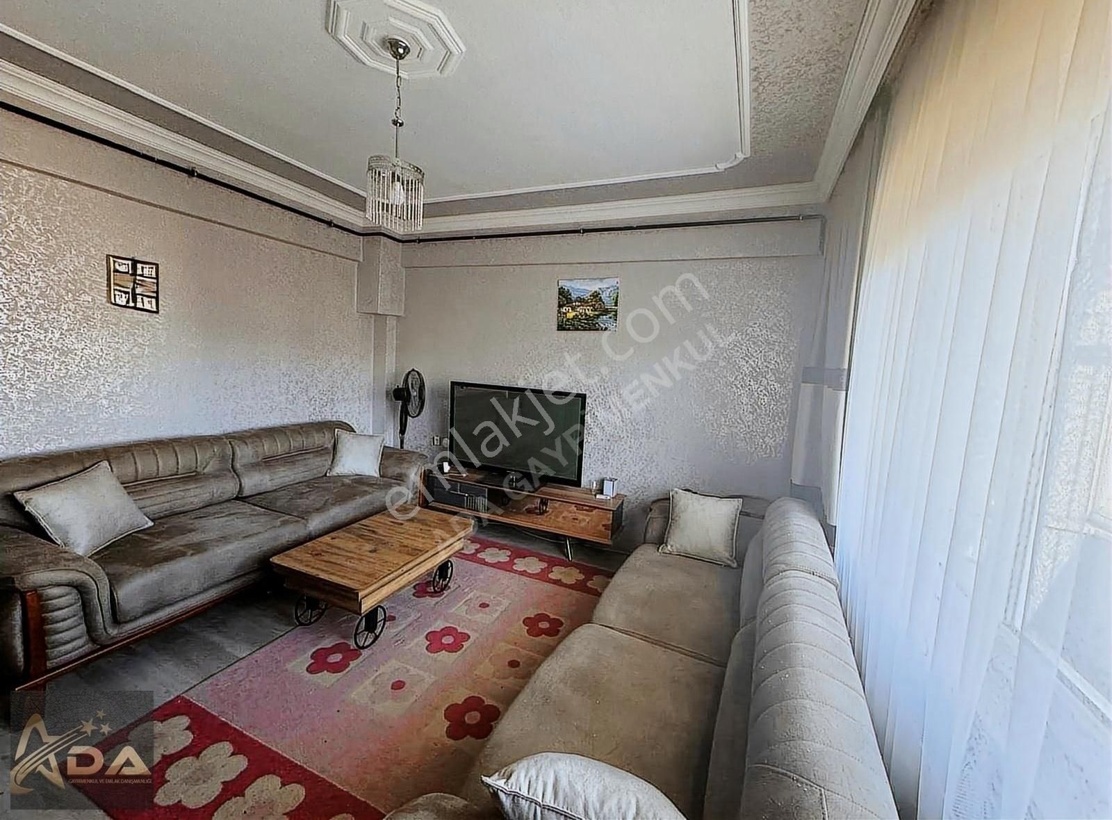 Susurluk Han Kiralık Daire Ada Gayrimenkul'den Susurluk Çarşı Merkezinde Full Eşyalı Daire