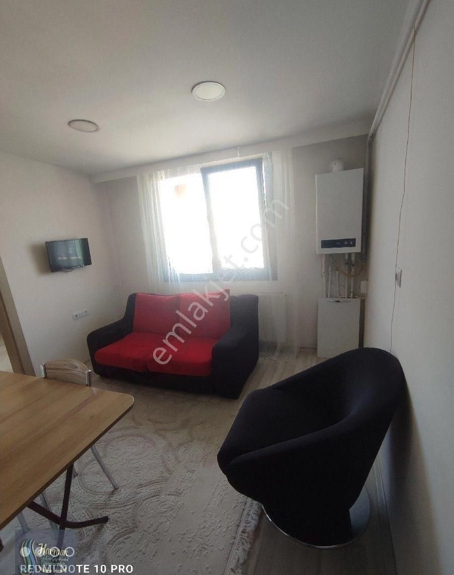 Uşak Merkez Ünalan Kiralık Daire Harman Emlak'tan Kiralık Stadyum Karşısında 2+1 Apart