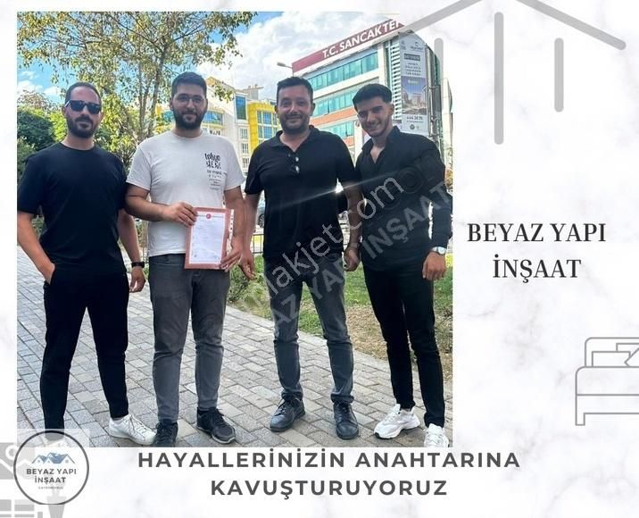 Sancaktepe Mevlana Satılık Daire ''arsa Ve Araç Takaslarına Uygun Muhteşem Konumda Fırsat 1+1 ''