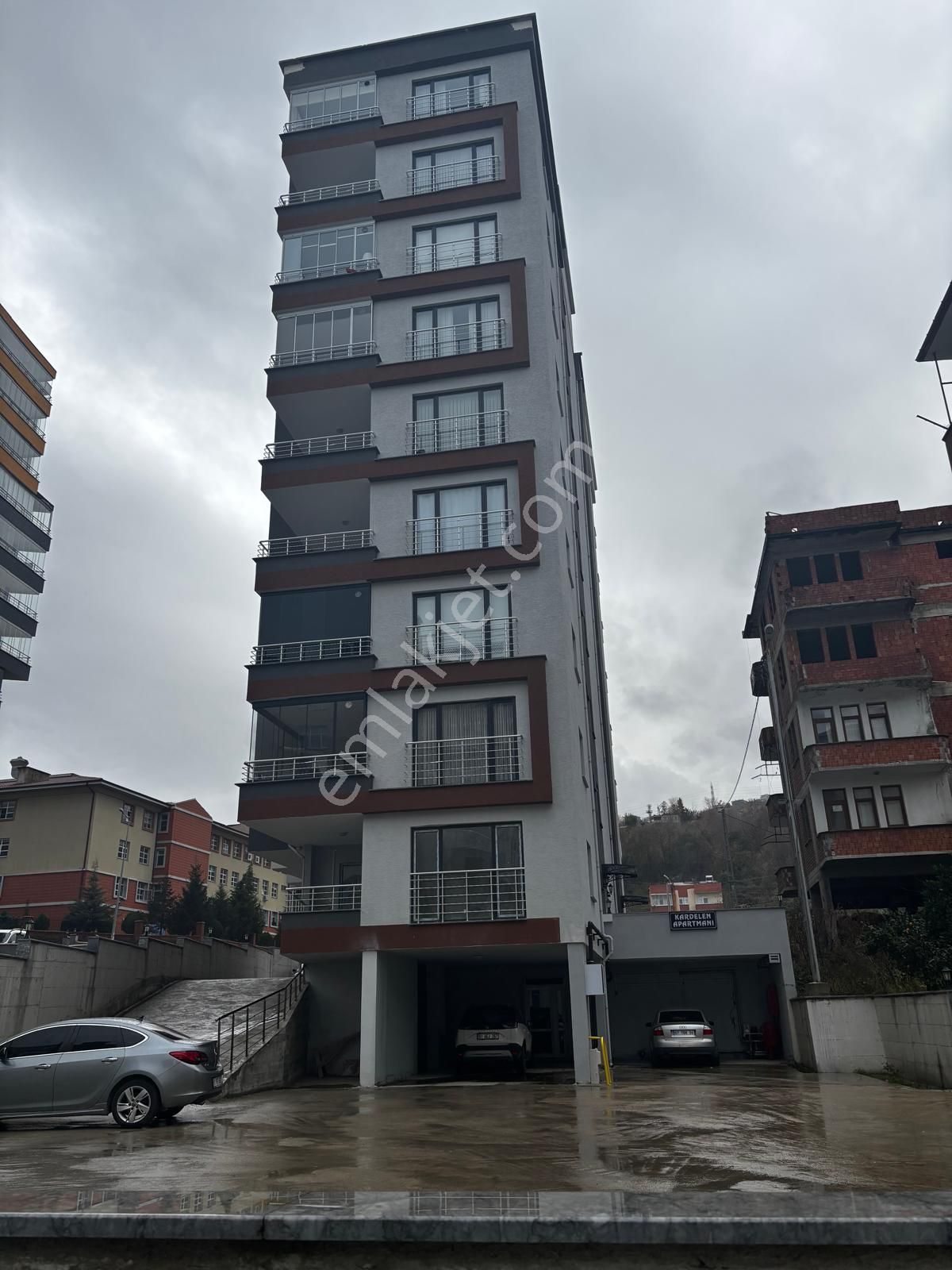 Vakfıkebir Cumhuriyet Satılık Daire Kardelen Apt. 3+1 Satılık Daire