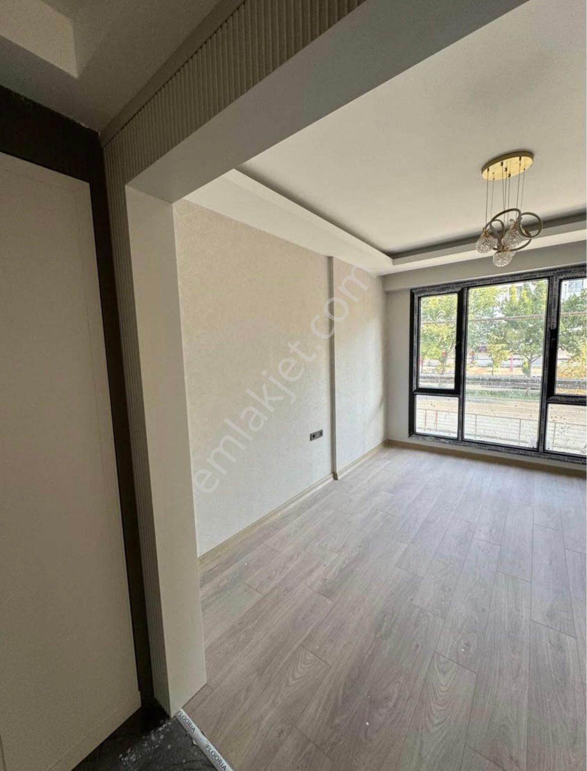 Kayapınar Fırat Kiralık Daire Kent Meydani Çeysa Ar 2+1