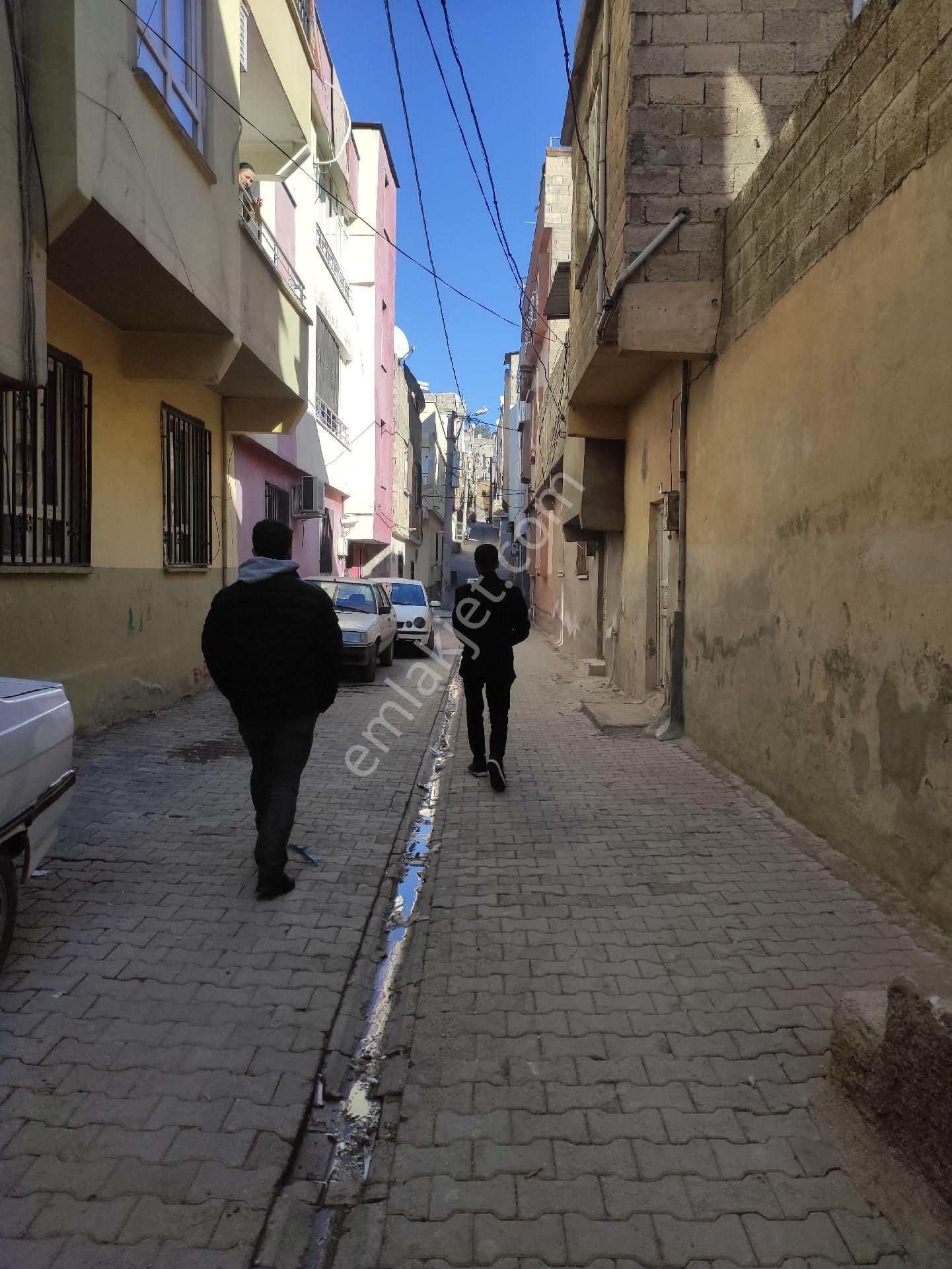 Haliliye Yavuz Selim Satılık Daire Süleymaniye De Güzel Konumda Düz Giriş