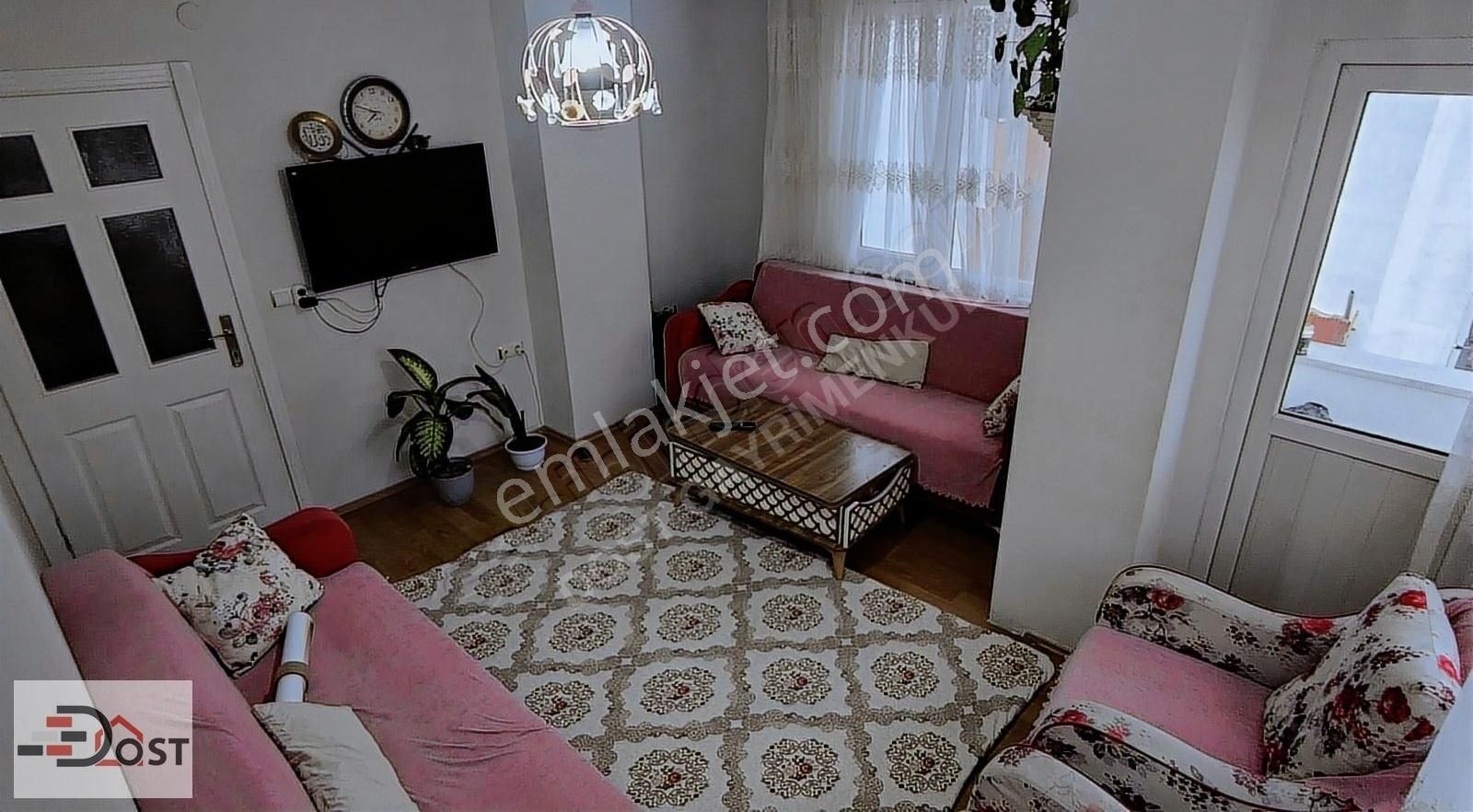 Esenyurt Bağlarçeşme Satılık Daire Dost'dan Baglarçeşme Mah 2+1 85 M2 1. Kat Fırsat Daire