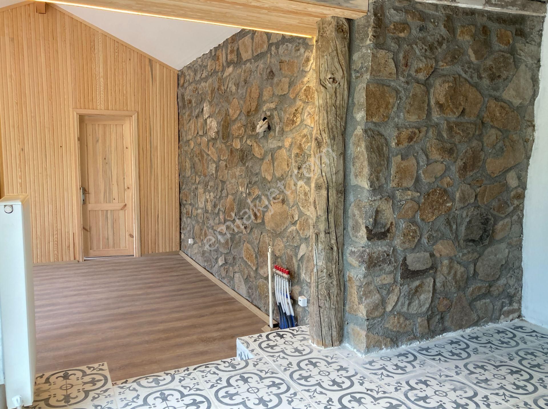 Çanakkale Bayramiç Kaykılar Köyü 513 M2 Bahçeli Müstakil Taş Ev - Görsel 4