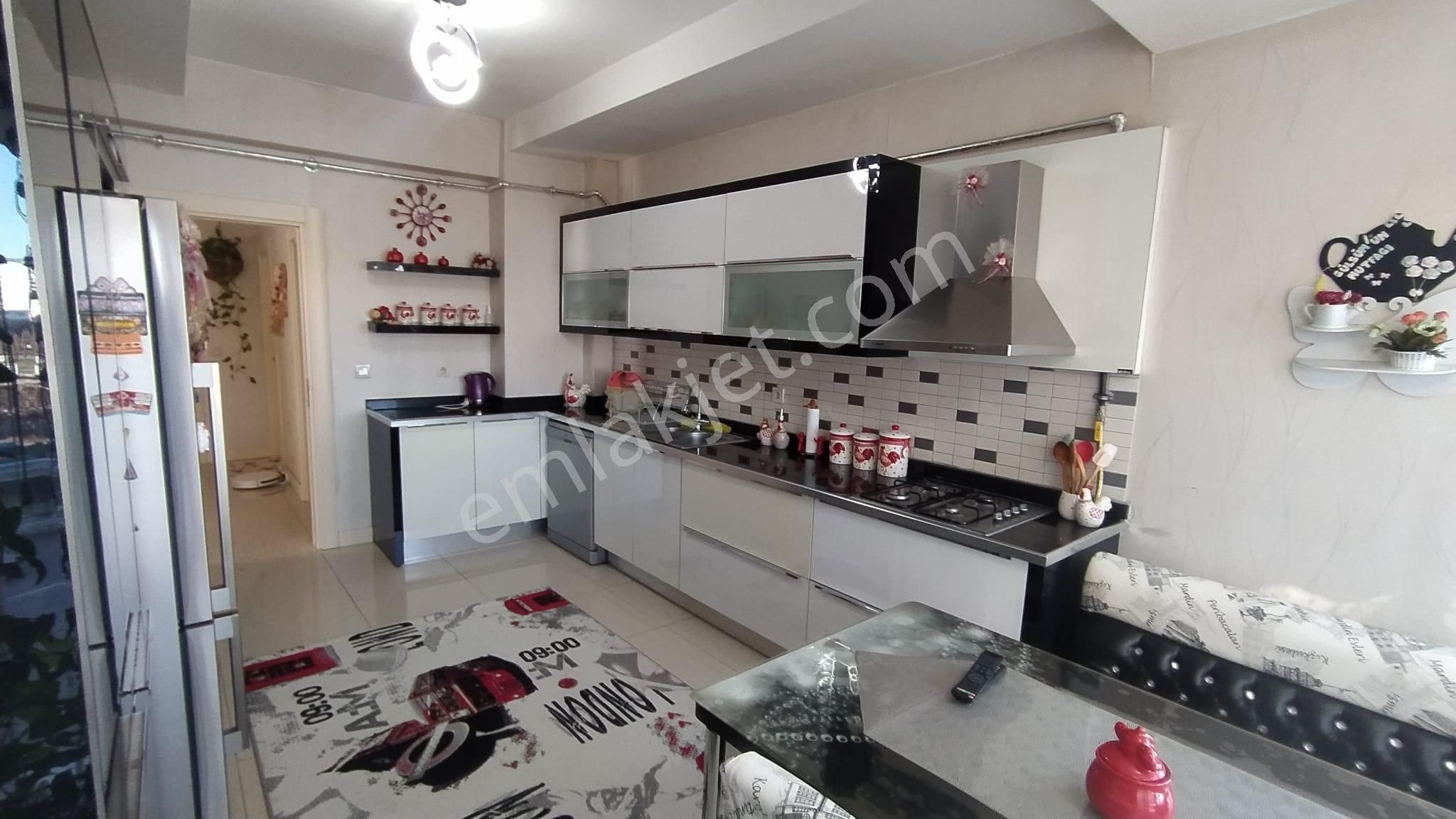 Kayapınar Fırat Satılık Daire Radison Otel Arkası Satılık 4+1 Lüx Daire