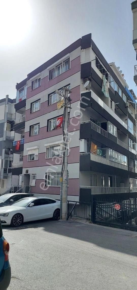 Konak Göztepe Satılık Daire Göztepete Susuzdede Yakını Satılık 3+1 Daire Kanıt Emlaktan