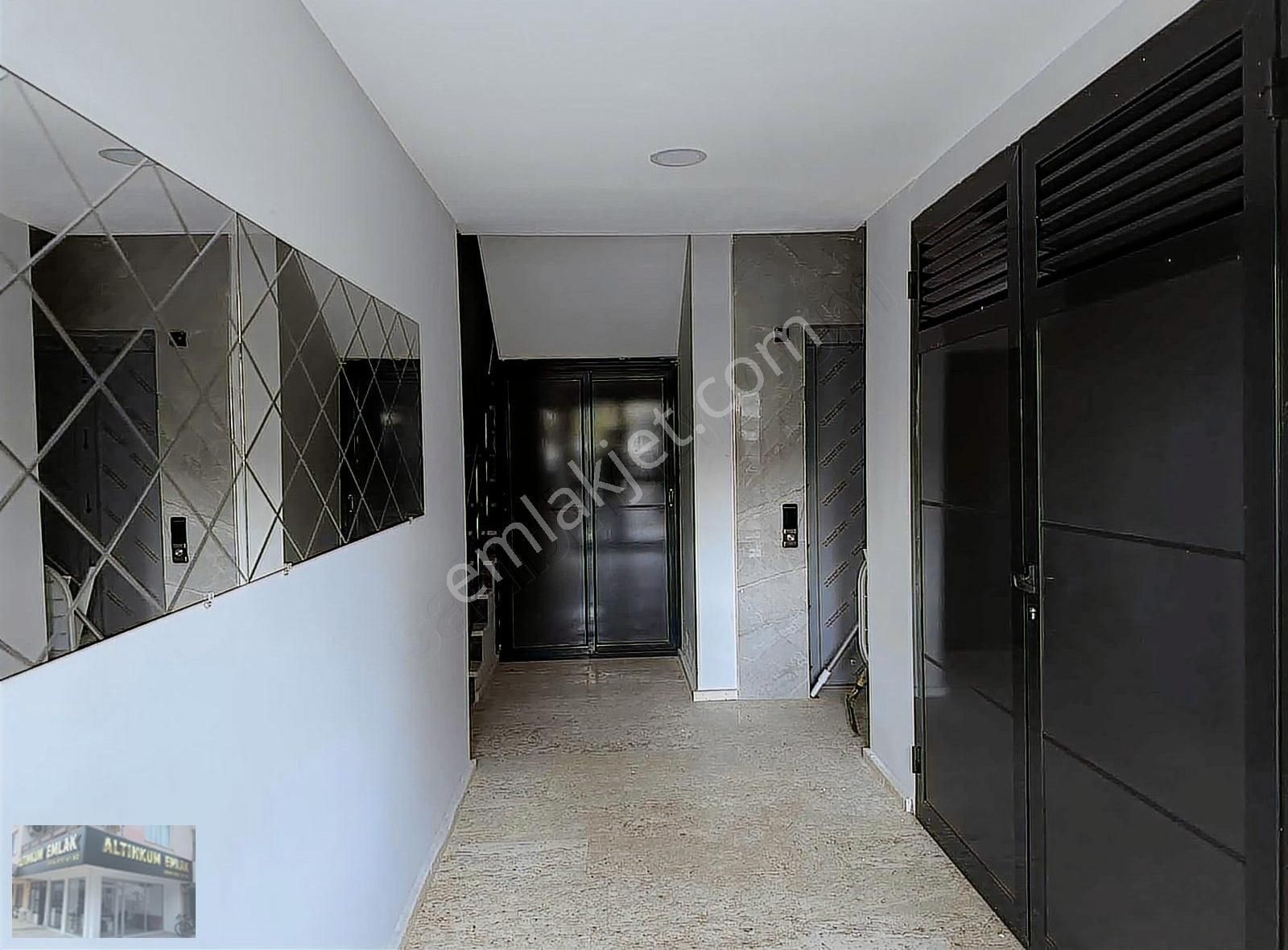 Ayvalık'ta Yüzme Havuzlu 1+1 2+1 Satılık Daireler - Görsel 12