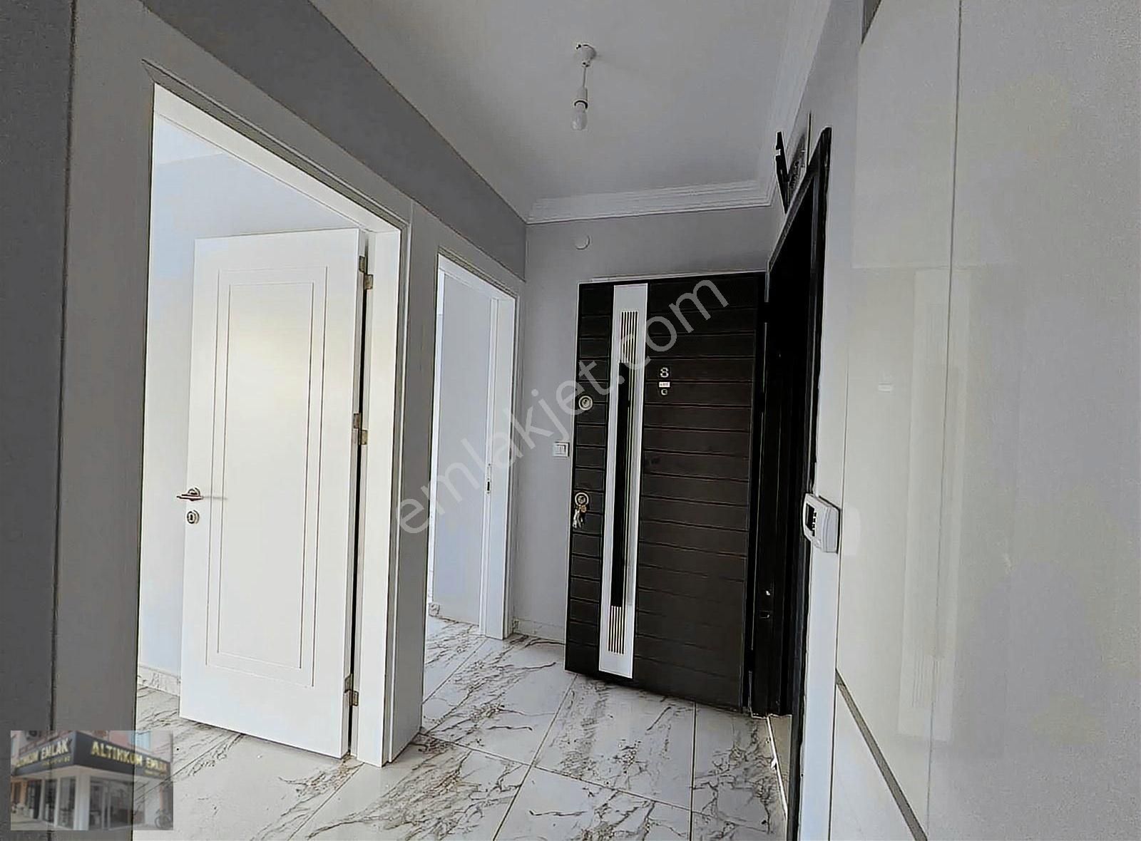 Ayvalık'ta Yüzme Havuzlu 1+1 2+1 Satılık Daireler - Görsel 21