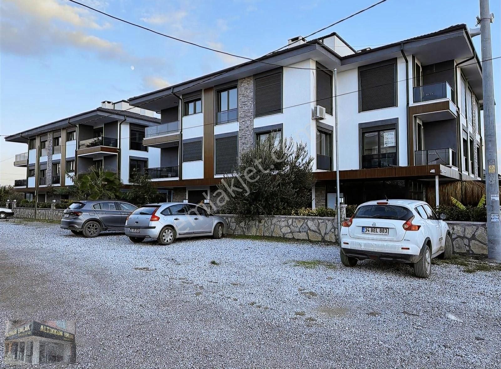 Ayvalık'ta Yüzme Havuzlu 1+1 2+1 Satılık Daireler - Görsel 22