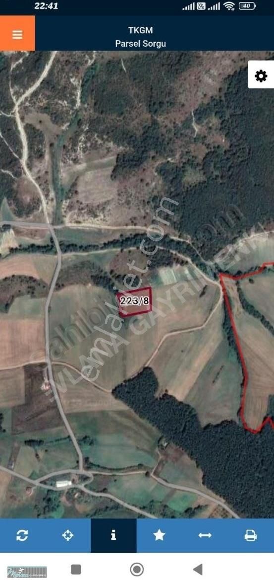 Derince Çavuşlu Satılık Tarla Derince Çavuşlu'da Satılık 4.720 M2 Yatırımlık Arazi Yolu Vardır