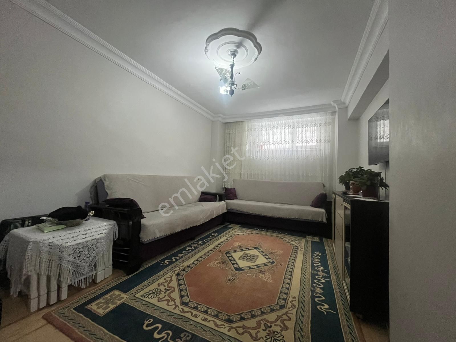 Esenler Kazım Karabekir Satılık Daire Türkiye Emlak Kazım K. Mah 2+1 Kredili 90m2 B.kat Daire Kod 2511