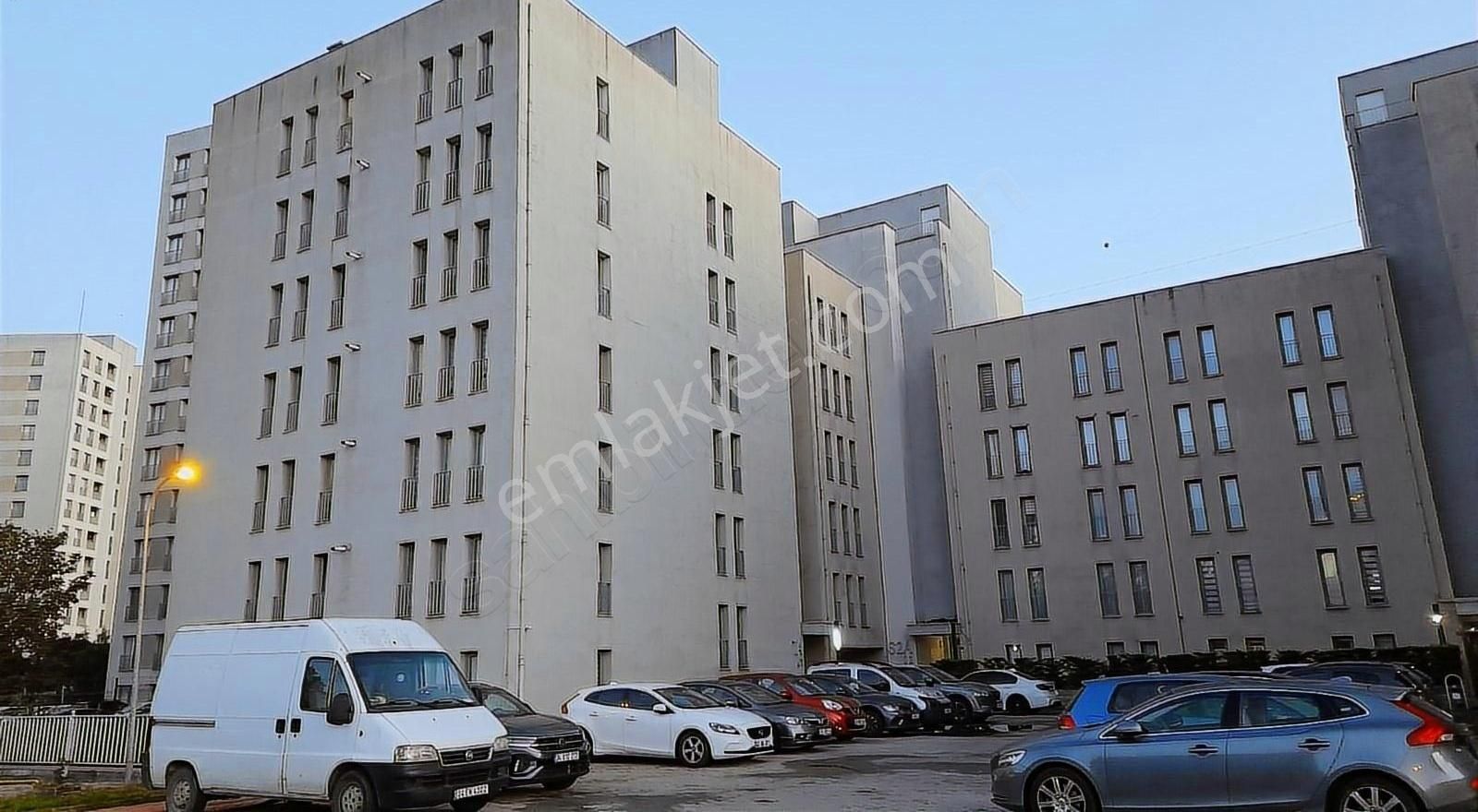 Ataşehir Yenişehir Kiralık Daire Ataşehir Yenişehir Mh.2+1 Full Eşyalı Sıradışı Güvenlikli Sitede