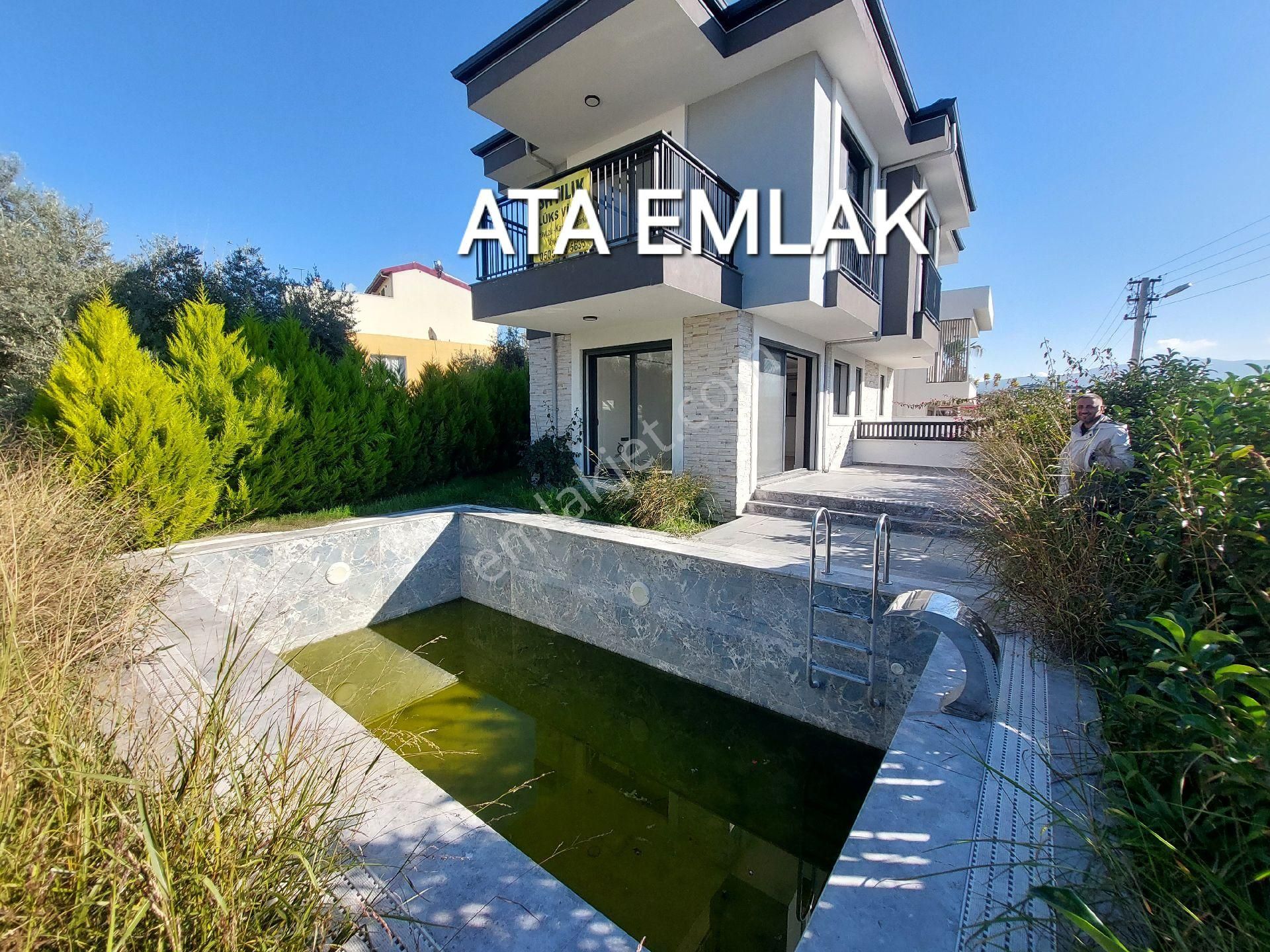 Kuşadası Soğucak Satılık Villa Kuşadasında 300 M2 Arsa İçinde Özel Havuzlu Sıfır Villa