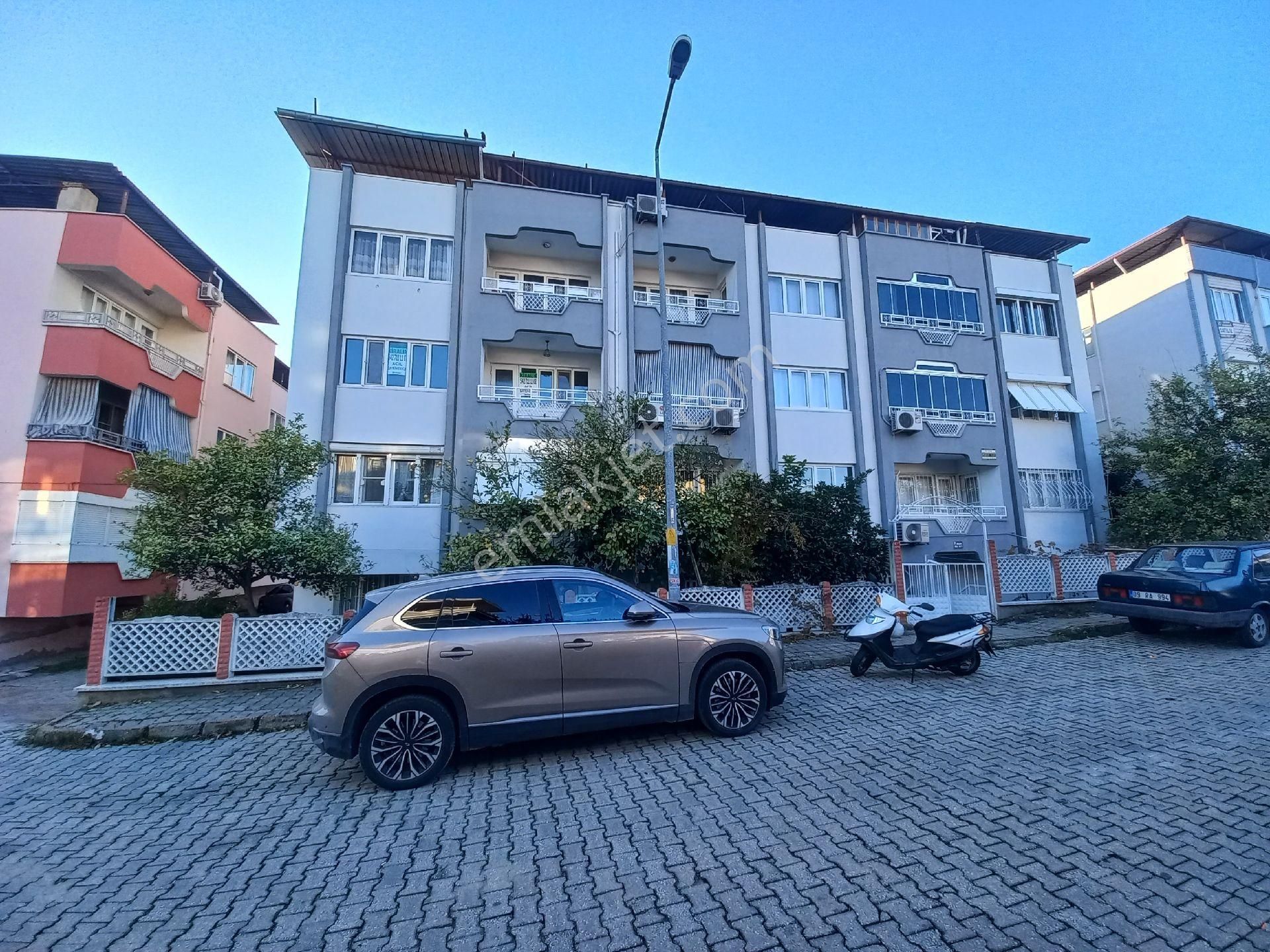 Nazilli Yeni Kiralık Daire Yenimahalle'de Ara Kat 3+1 Daire