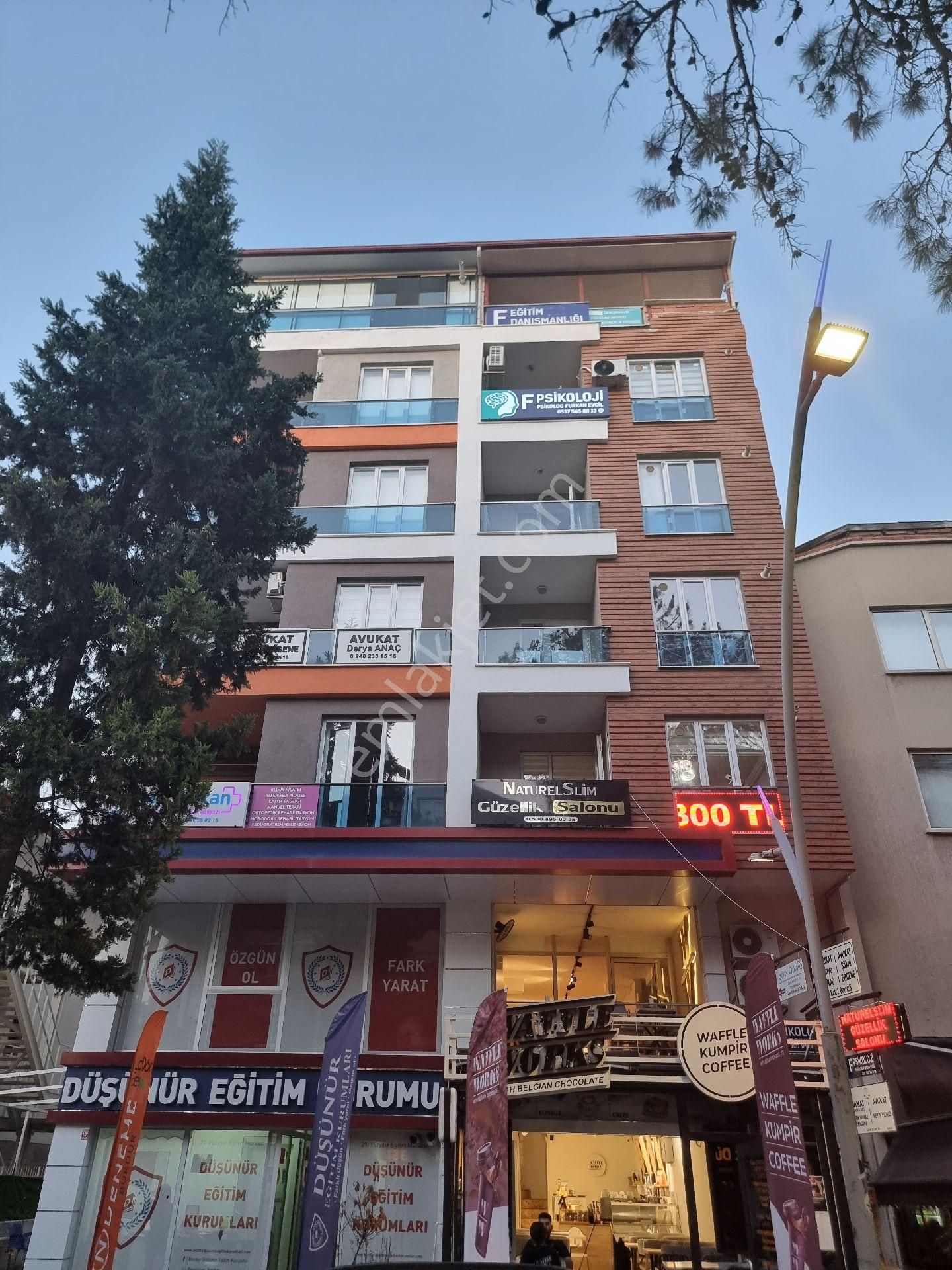 Burdur Merkez Konak Kiralık Daire Sahibinden Istasyon Caddesi Üzerinde Ara Kat 2+1 Daire