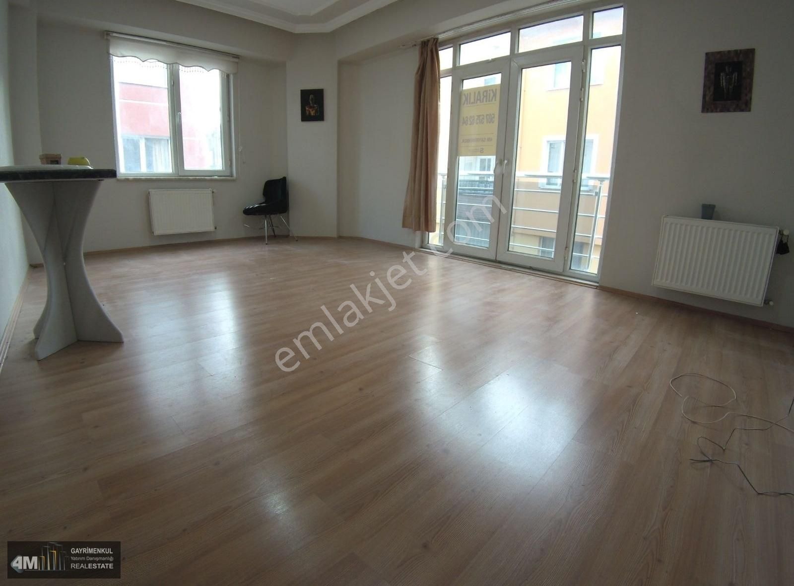 Tepebaşı Güllük Kiralık Daire Güllük Mah. Ara Kat 110m2 3+1 18500₺