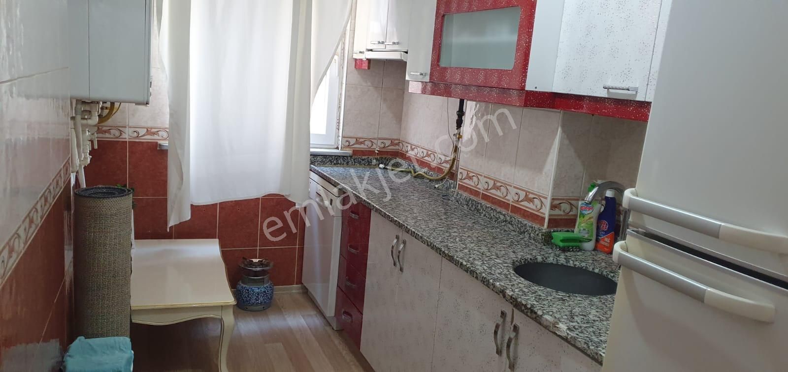 Sancaktepe Sarıgazi Satılık Daire Sancaktepe Sarıgazide 2+1 Satılık 95m Bakımlı 2.kat Ara Kat Daire No:538