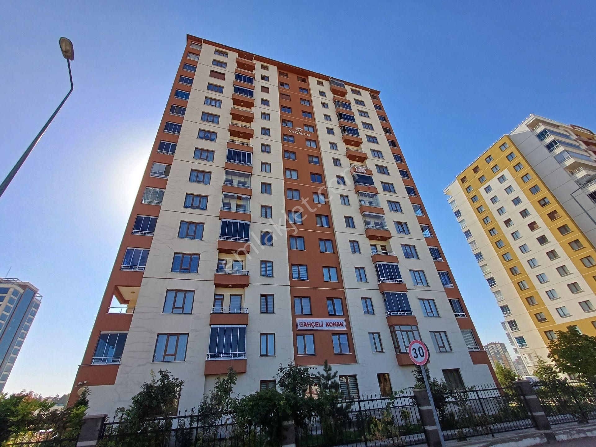 Kocasinan Sümer Satılık Daire Sümerde Satılık 4+1 220m² Daire