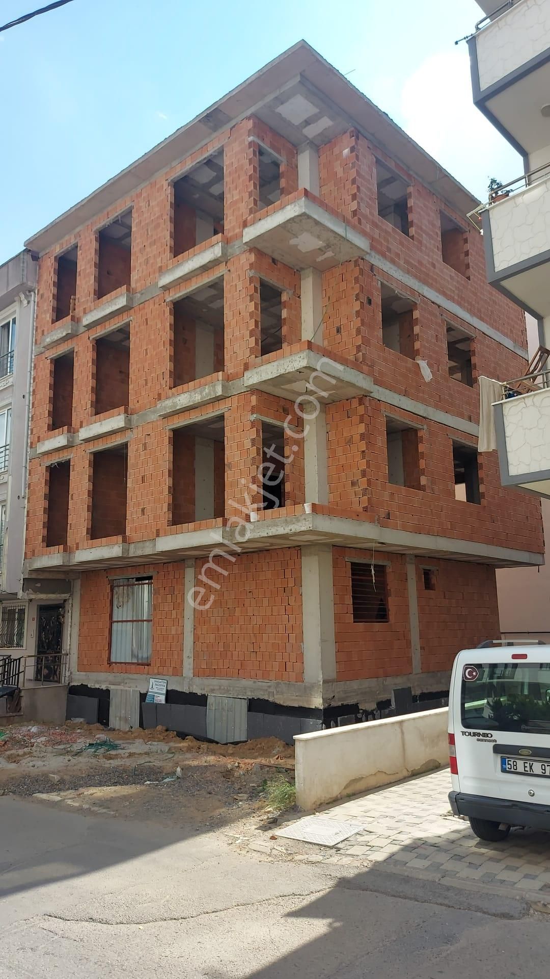 Sancaktepe Abdurrahmangazi Satılık Bina Kabadan Satılık Komple Bina 545m2 4 Daire