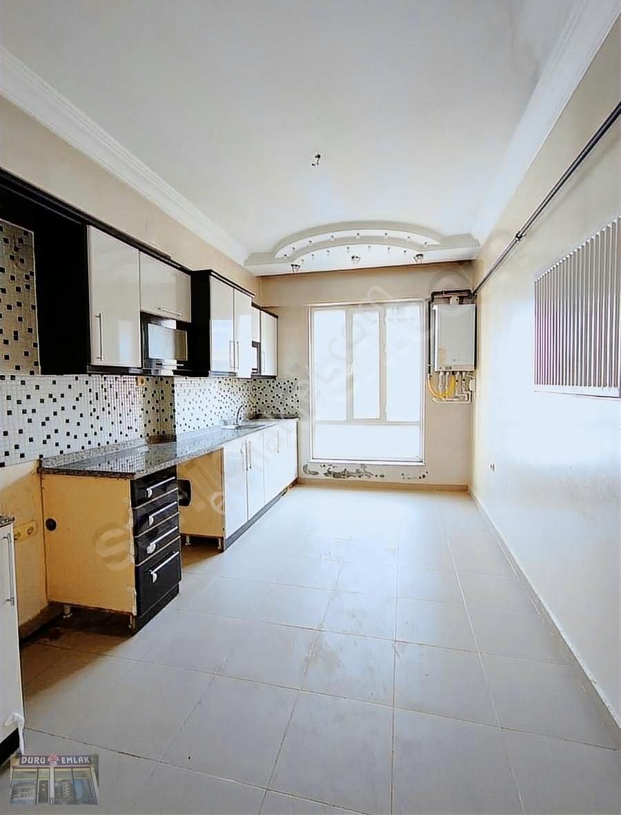 Şehitkamil Güvenevler Kiralık Daire Duru Emlak'tan Güvenevler'de Çok Güzel Konumda 2+1 Kiralık Daire