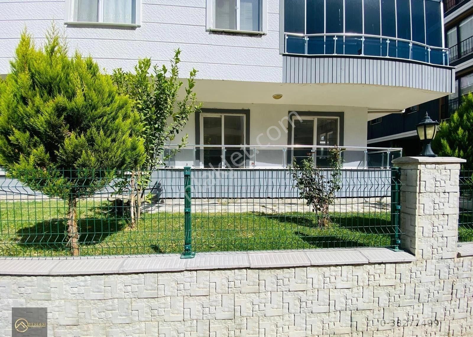 Edremit Akçay Satılık Daire Herdem'den Akçay'da Müstakil Tadında Yüksek Giriş Ayrı Mutfak 2+1 Daire