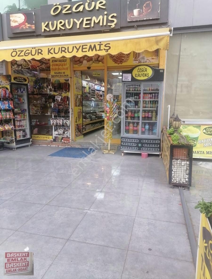 Buca Yenigün Devren Dükkan & Mağaza Yüksek Cirolu Devren Kiralık Kuru Yemiş Dükkanı