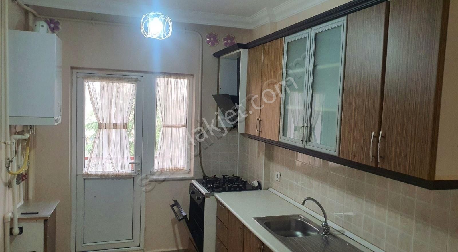 Edirne Merkez Barutluk Satılık Daire Edirne Eski Tokide Masrafsız Satılık 3+1 Arakat Daire