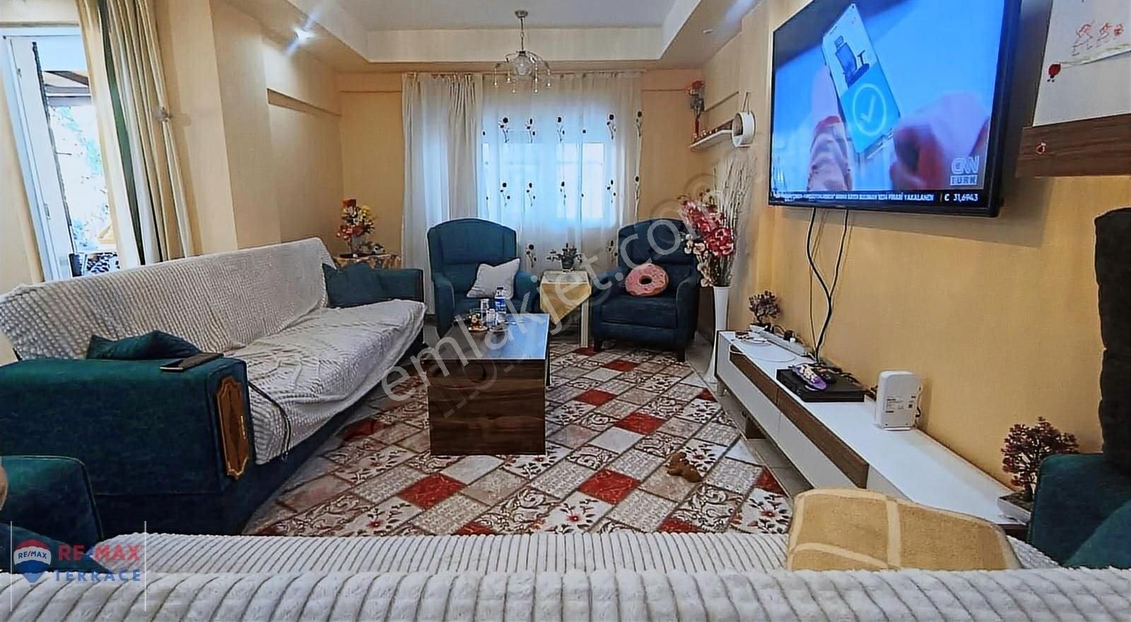 Serik Kadriye Satılık Villa 6+1 Villa / Havuzlu Site İçinde / Her Yere Yakın