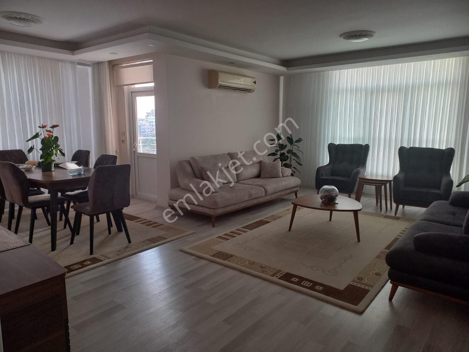 Karaköprü Şenevler Kiralık Daire Öz Saray Emlak'tan Kiralık Sıfır Lüks Daire 4+1