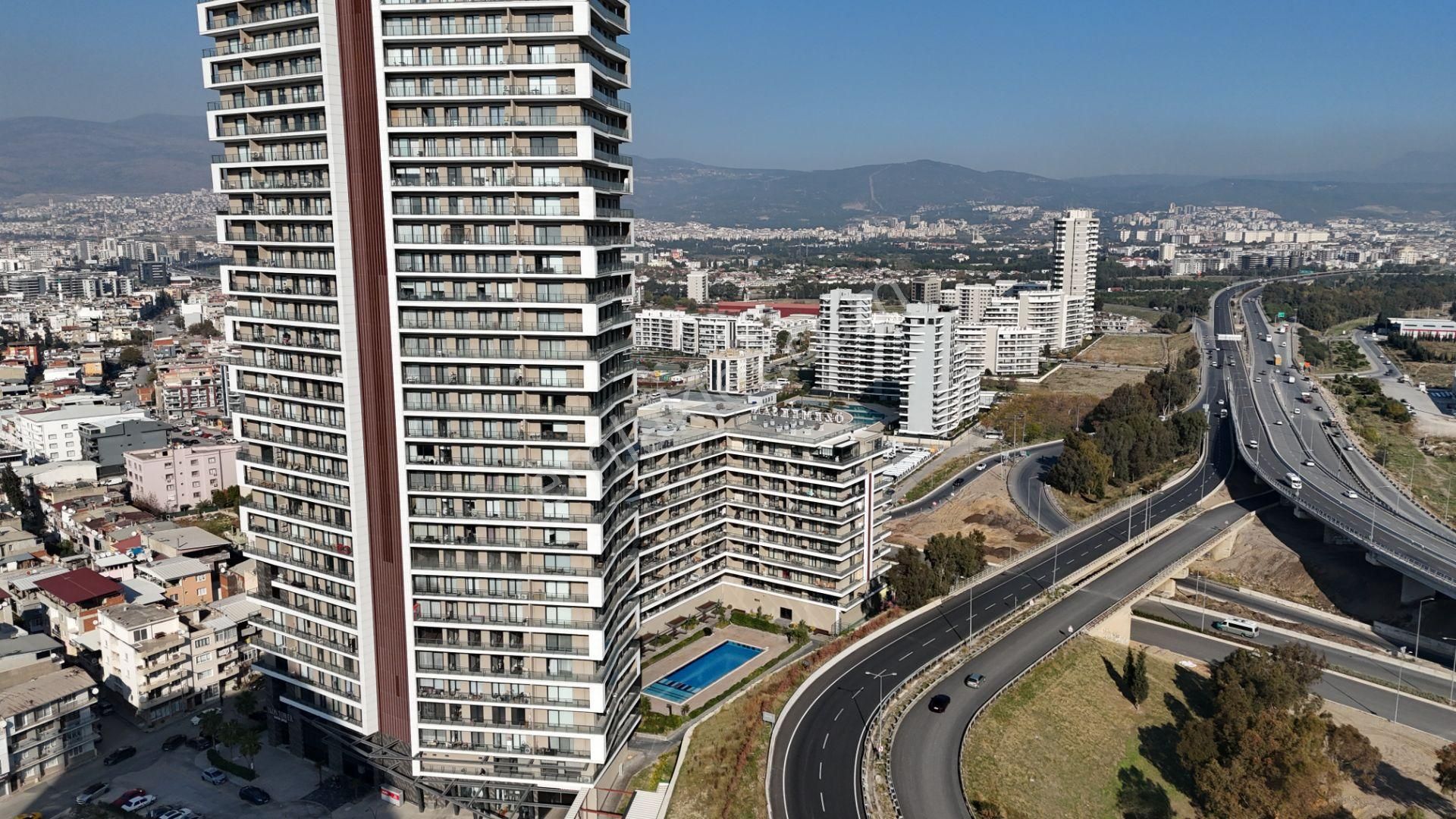 Bornova Yeşilova Satılık Daire Bornova İkon Tower'da Satılık 3+1 Lüx Daire