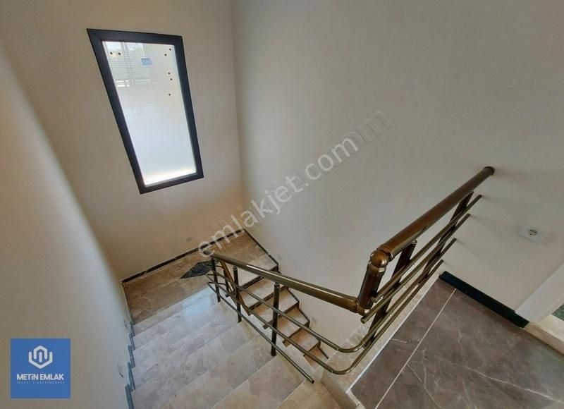 Altınoluk Satılık Sıfır Villa / Denize Yakın / Otoparklı / Bahçeli - Görsel 27