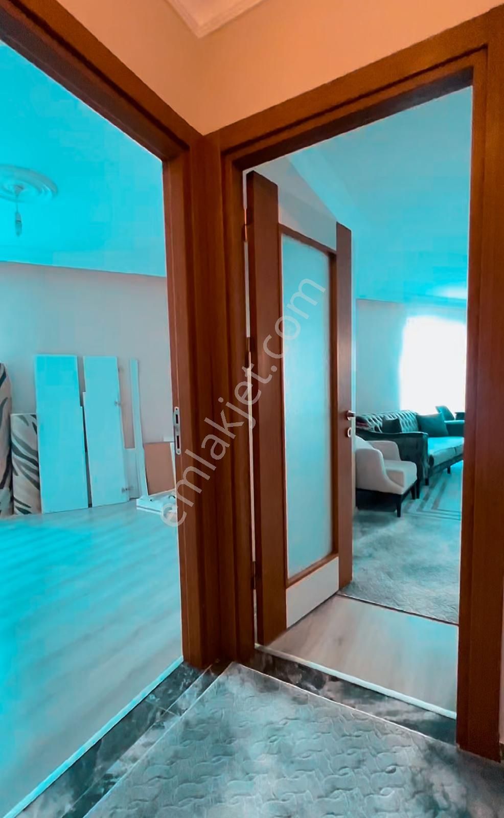 Esenyurt Selahaddin Eyyubi Kiralık Daire Kiralık 2+1 Ara Kat Selaaddin Eyyubi Kuzuyolu Caddesi