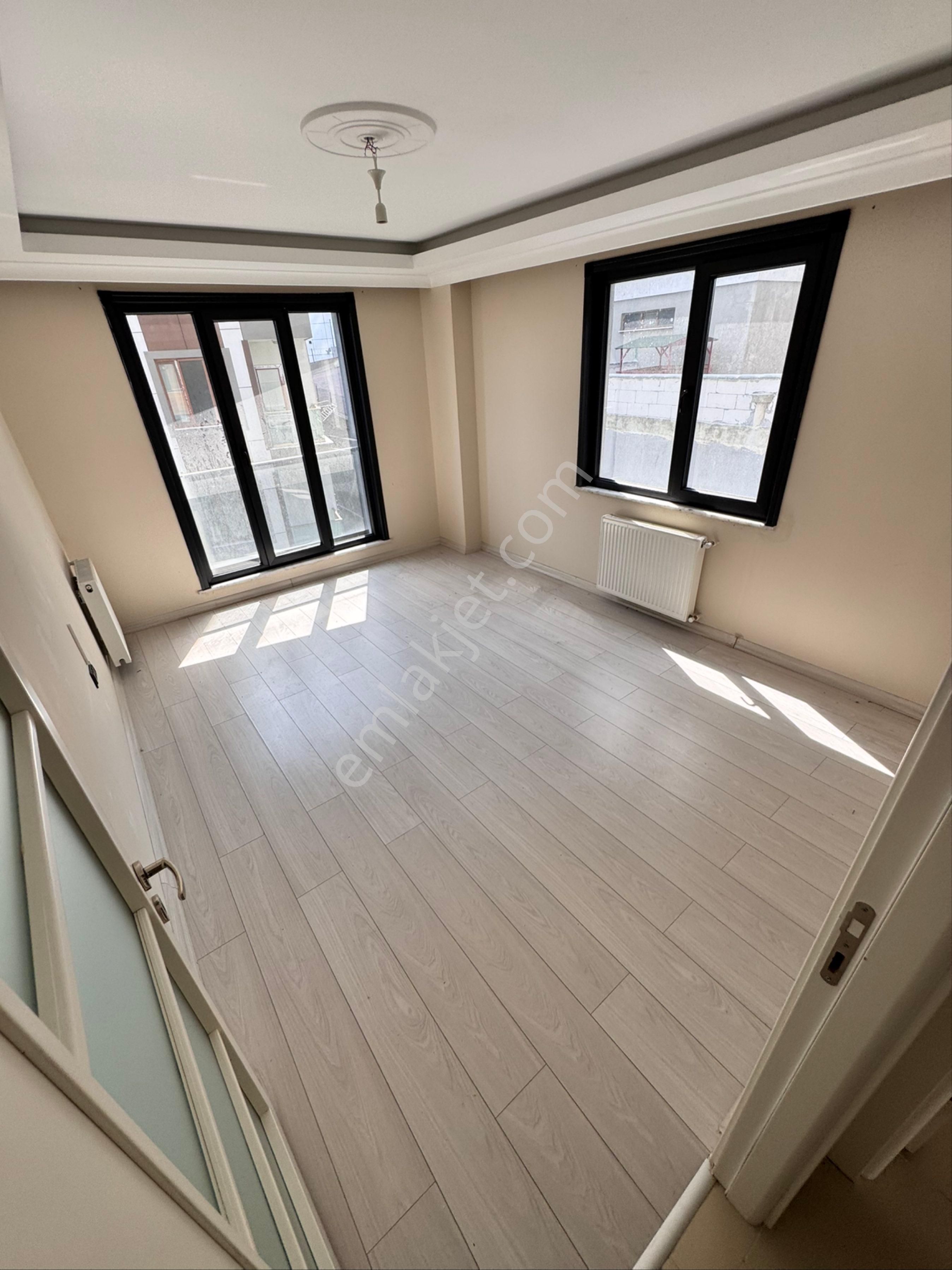 Karadolap K.otoparklı Lüx Siteboş 4.kat 90m2 4.900.000tl