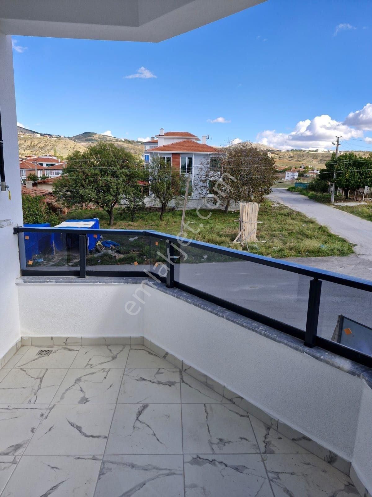 Bahçelievler Mahallesi Yavruturna Ortaokulu Yanında Satılık Sıfır Daire
