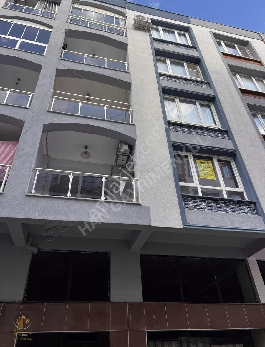 Akhisar Hürriyet Kiralık Daire Hürriyette Maskinin Sokağında 3+1 Asansörlü