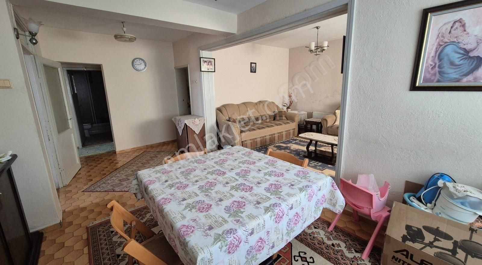 Çan Seramik Kiralık Müstakil Ev Seramik Mah'de Müstaki Ev Kombili, Eşyalı, Bahçeli, 3+1,100 M2