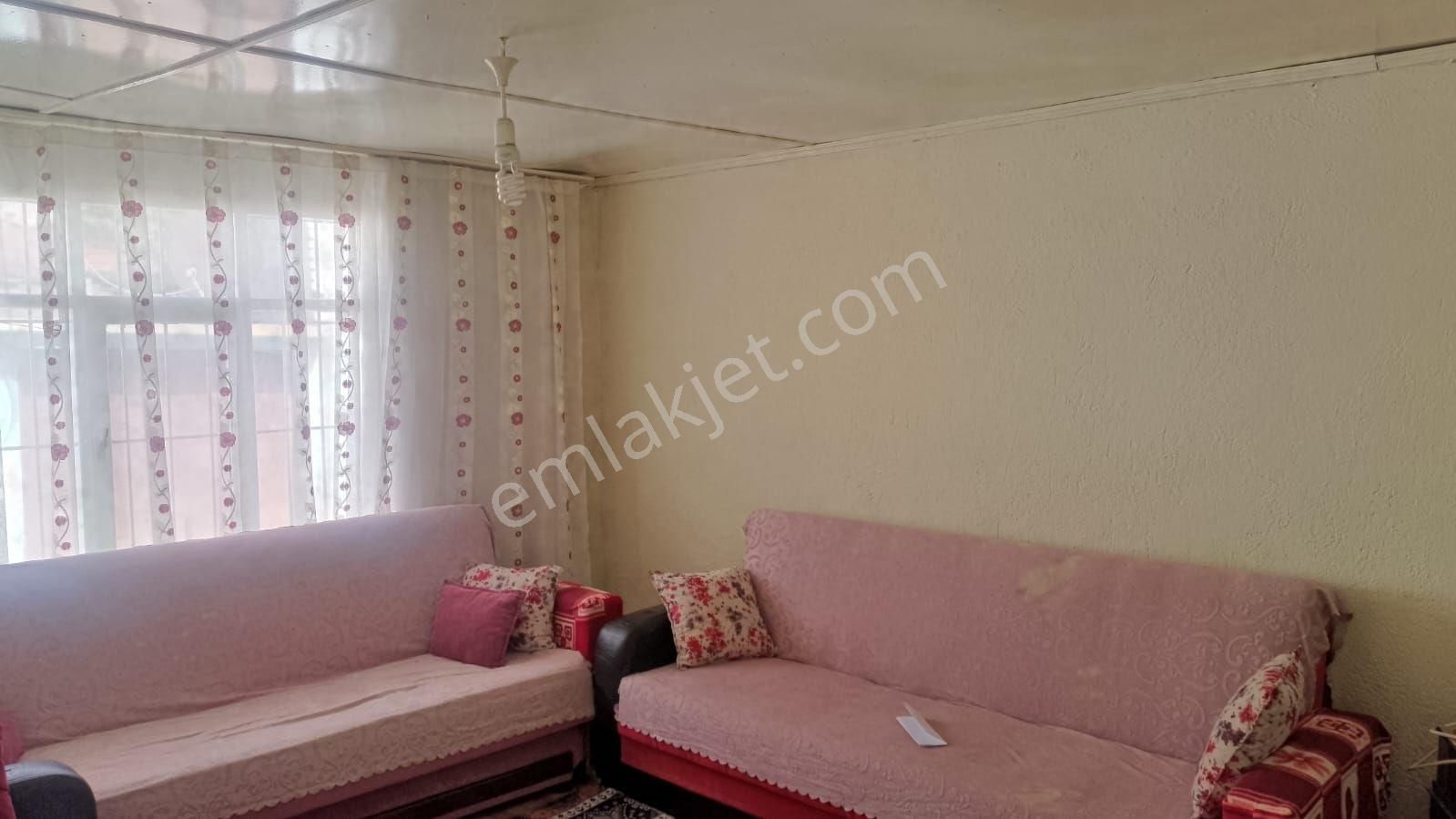 Turgutlu Albayrak Kiralık Daire Ecetugefe'den Eşyalı Kiralık Müstakil