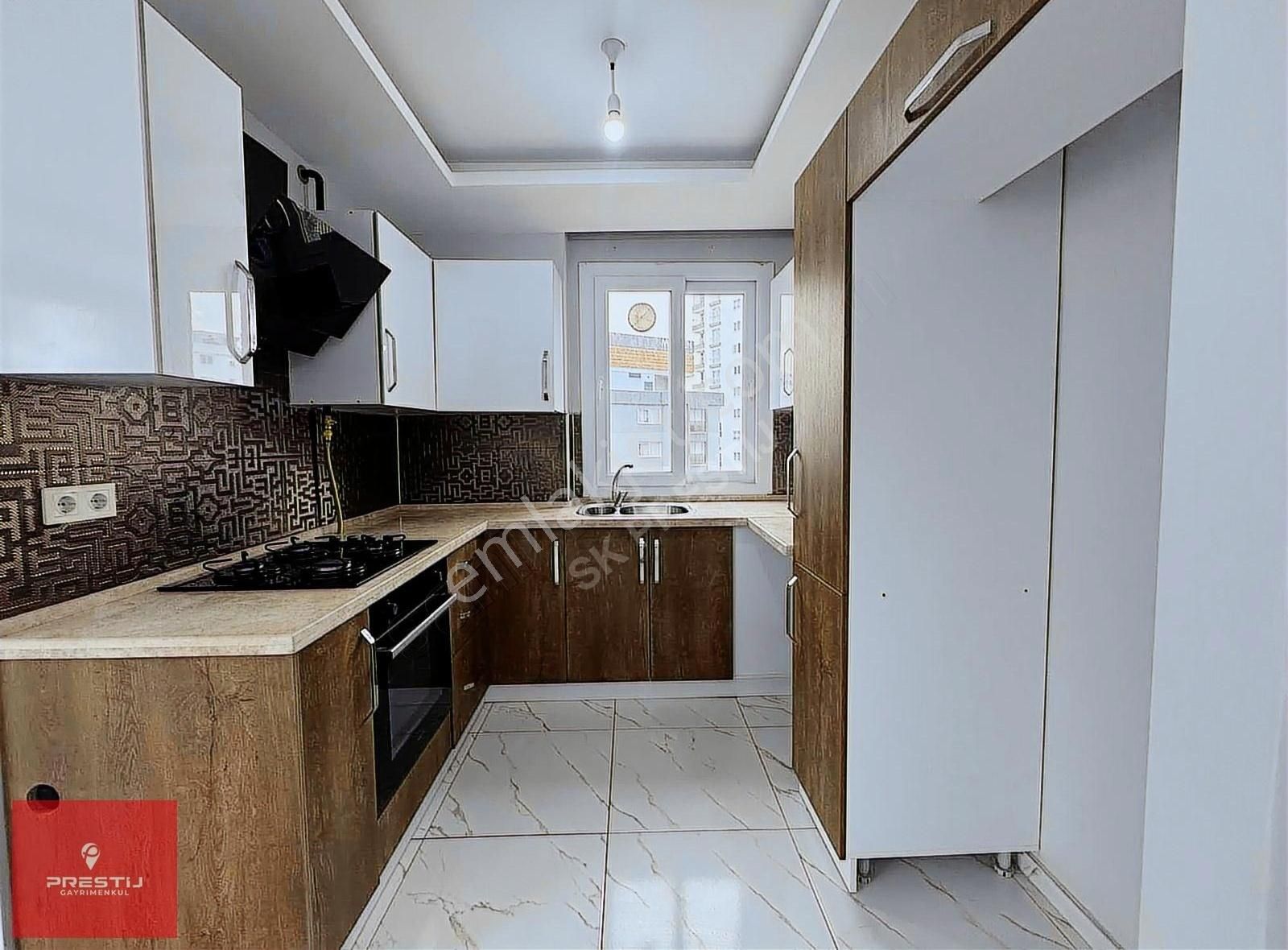 Sarıçam Çarkıpare Satılık Daire Prestij'den Stadyum Karşısı Tepe Noktada Hasarsız 2+1 Cep Mutfak