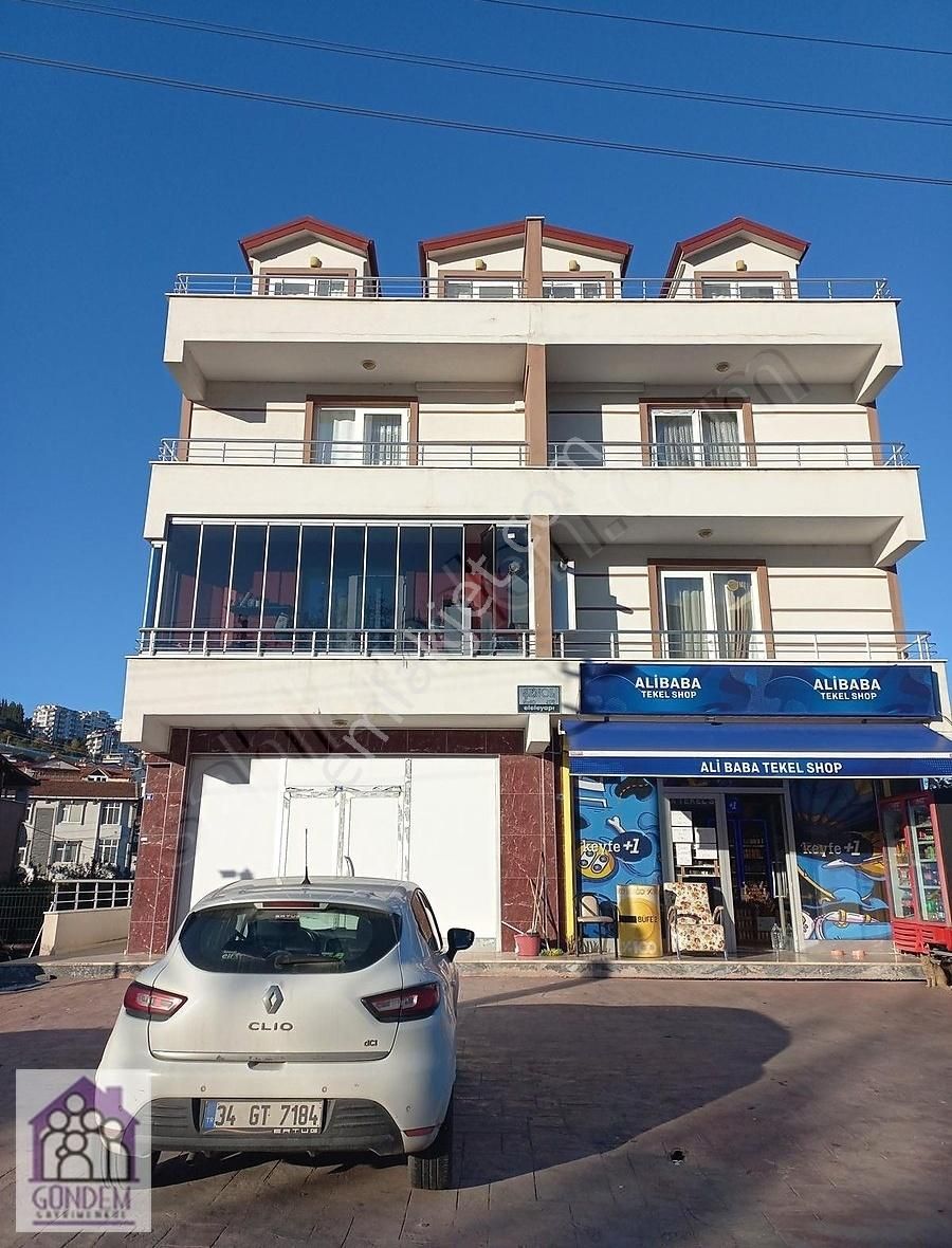 İzmit Yeşilova Kiralık Daire Gündem Gayrimenkul'den 1+1 Bahçe Dublex Kiralık Daire