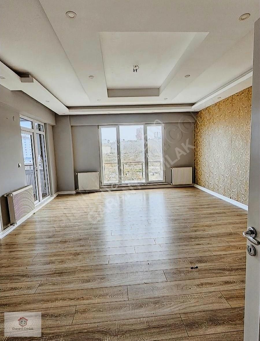 Altınordu Karşıyaka Satılık Daire Karşıyakada Havuzlu 145m² 8. Kat Manzaralı Sitede Satılık Daire