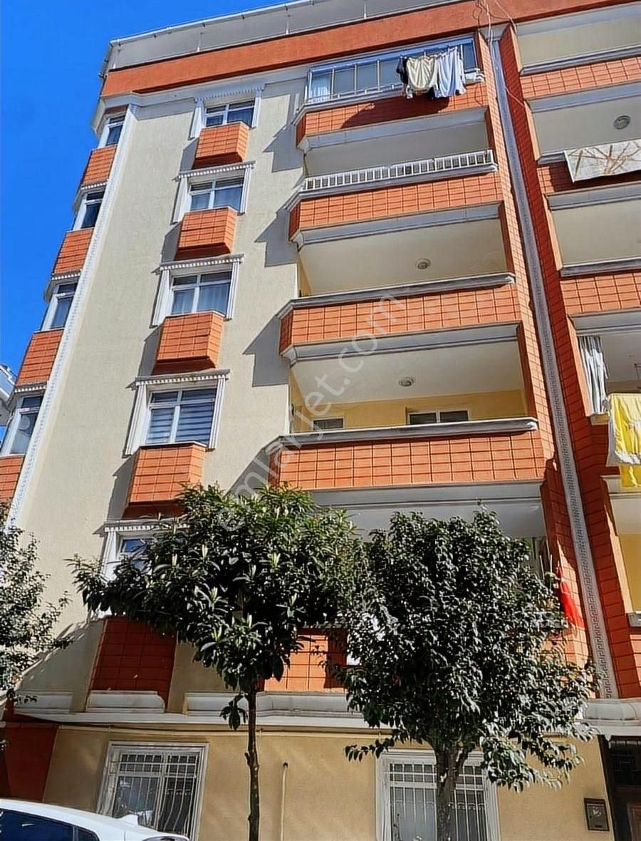 Avcılar Merkez Satılık Daire Avcılar Merkezde 3+1 140 Metre Daire