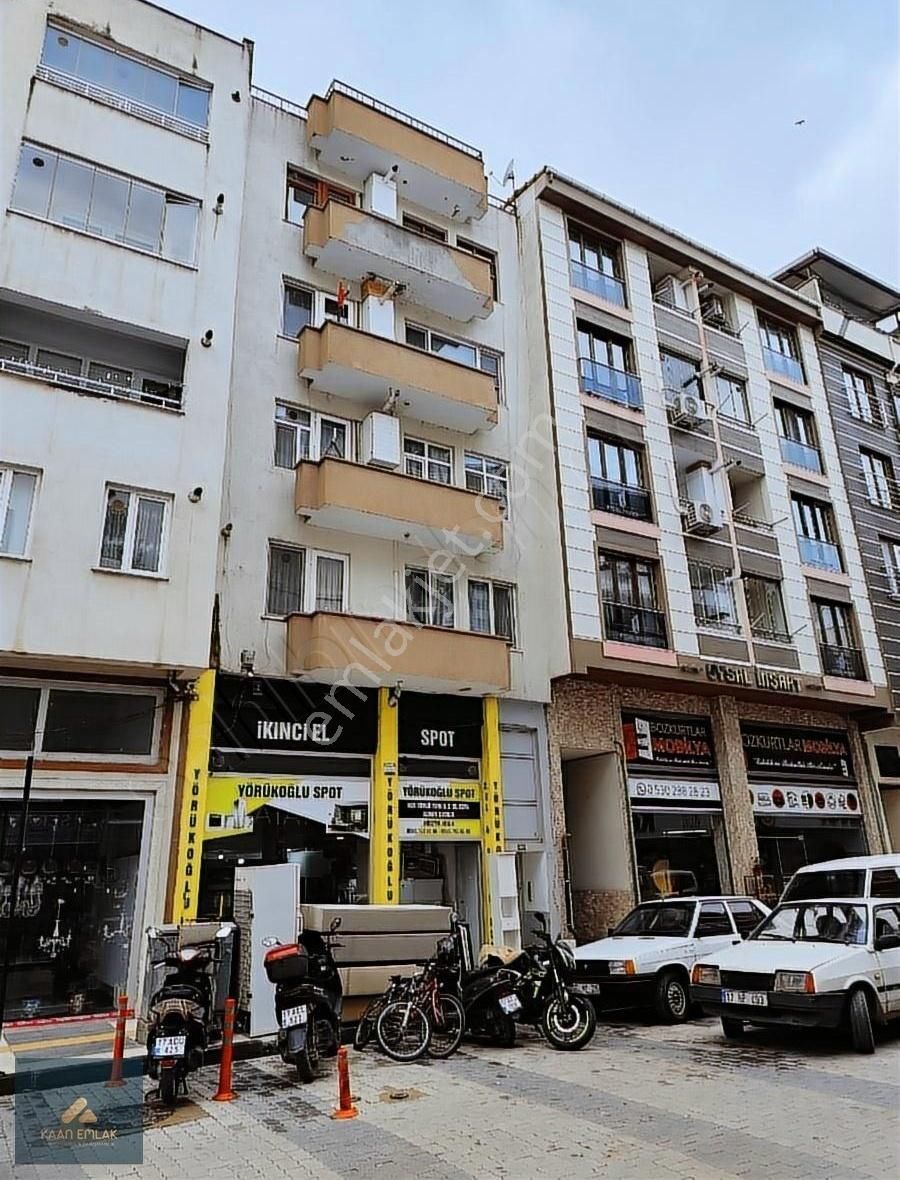 Biga Hamdibey Satılık Daire Biga İstiklal Caddesi Üzerinde Satılık 2+1 Kapalı Mutfak Daire